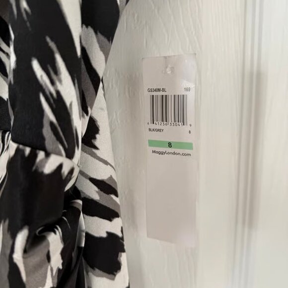 Maggy London Sleeveless Sheath Dress NWT MEDIUM - Picture 6 of 6